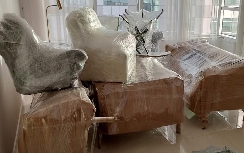 building apartments moving